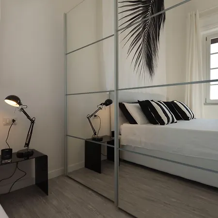 Spacebility - Self Check-in 招待所 3*